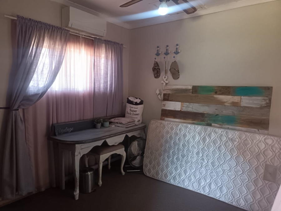 4 Bedroom Property for Sale in Carters Glen Northern Cape